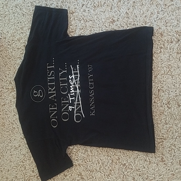 Garth Brooks concert short sleeve tee - Picture 4 of 5
